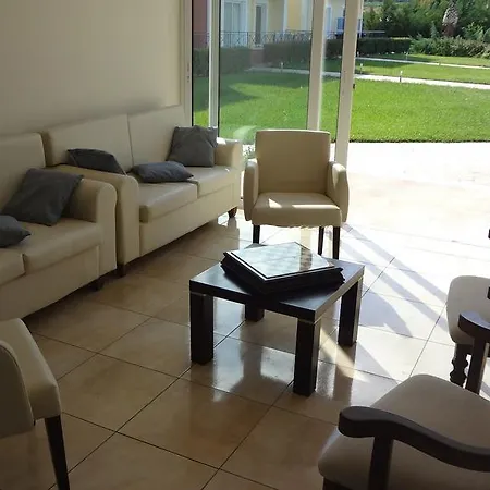 Aparthotel Royal 3*