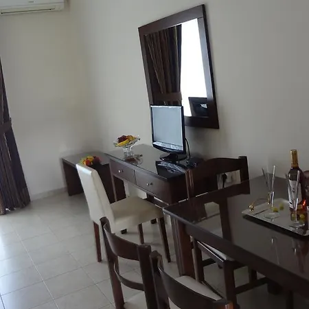 Aparthotel Royal